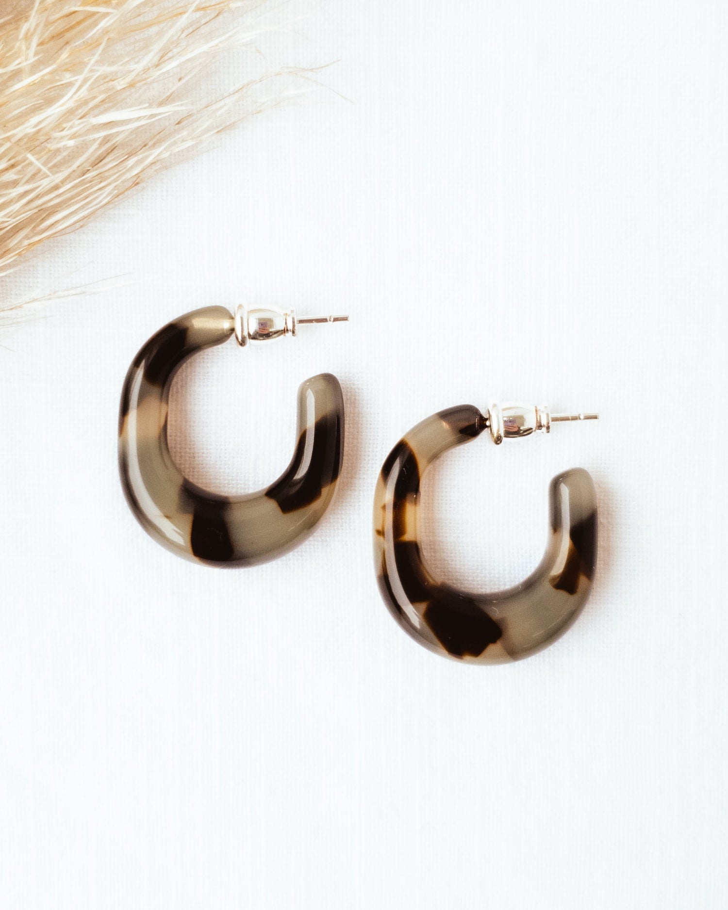 Eco Torti Oval Hoops - Blonde